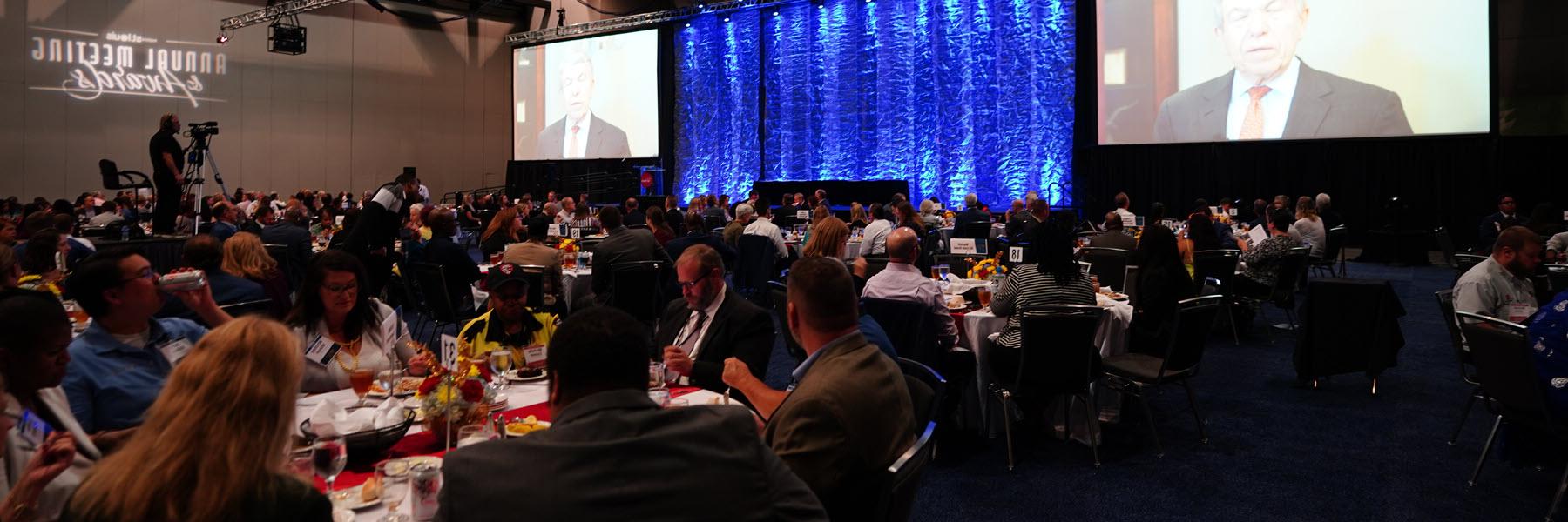 A catered event in an America's Center exhibit hall.